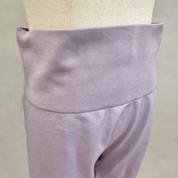 Halara Seamless Flow High Waisted Ruched Plain Leggings Nirvana Size Large NWT - Picture 4 of 13
